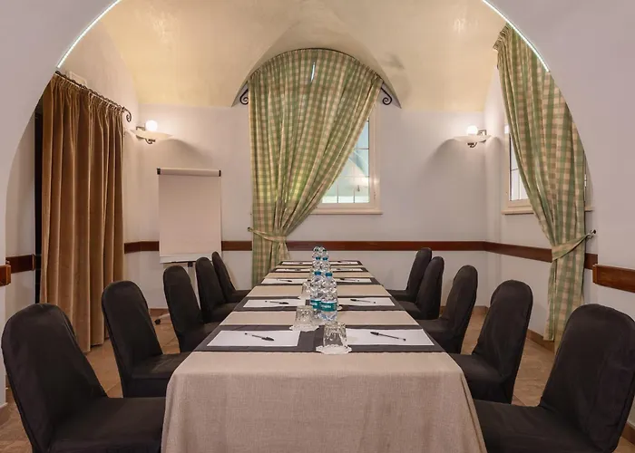 Palladium Palace מלון 4*