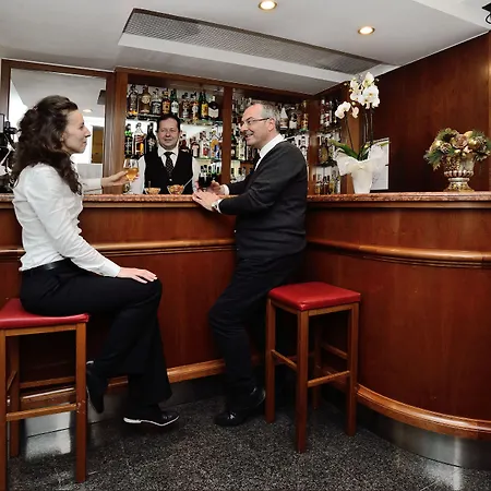 Palladium Palace מלון 4*