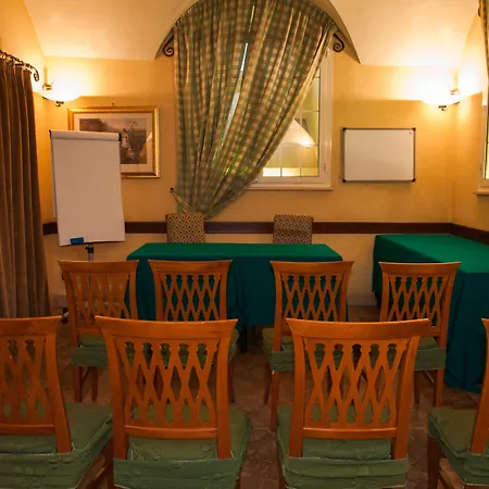 Отель Palladium Palace Рим