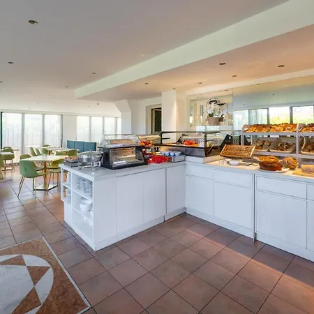 Отель Palladium Palace 4*