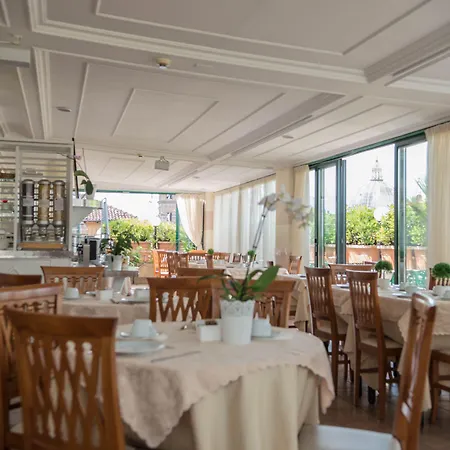 Отель Palladium Palace 4*